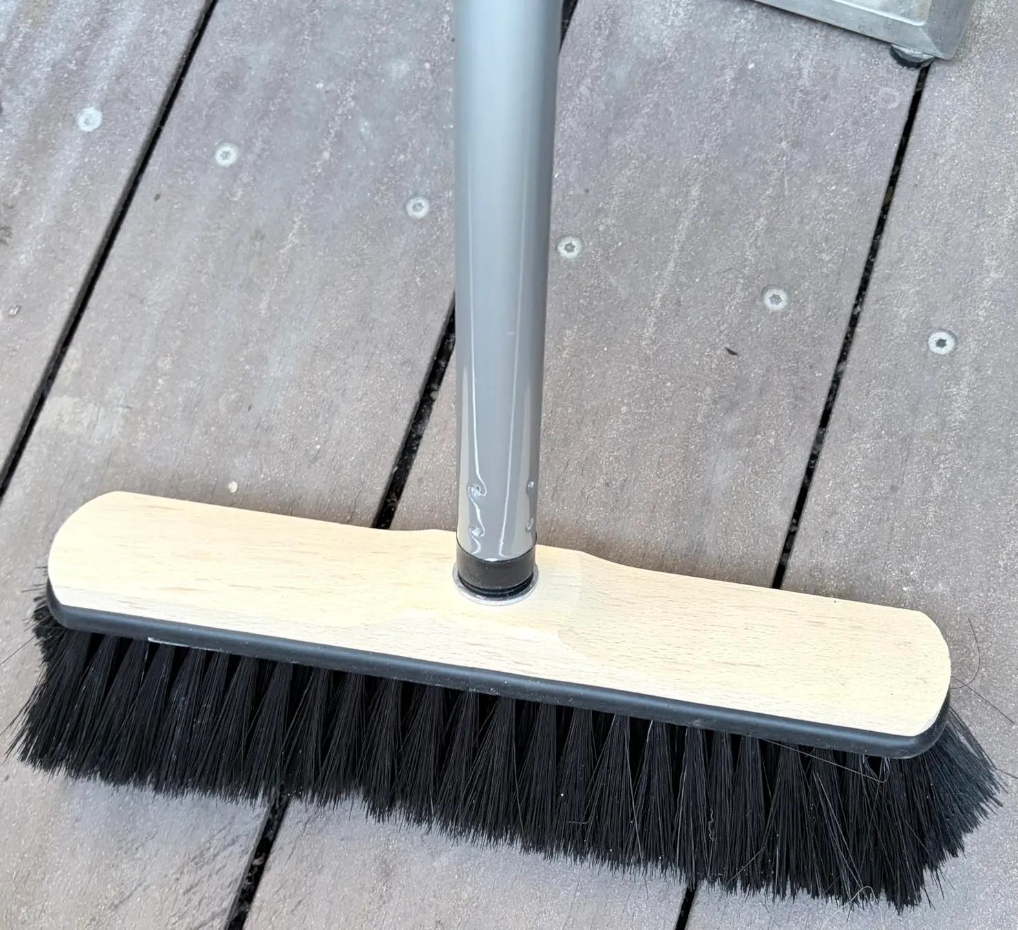 ORGAFLIX Besen mit Stiel 28 cm Kantenschutz Zimmerbesen
