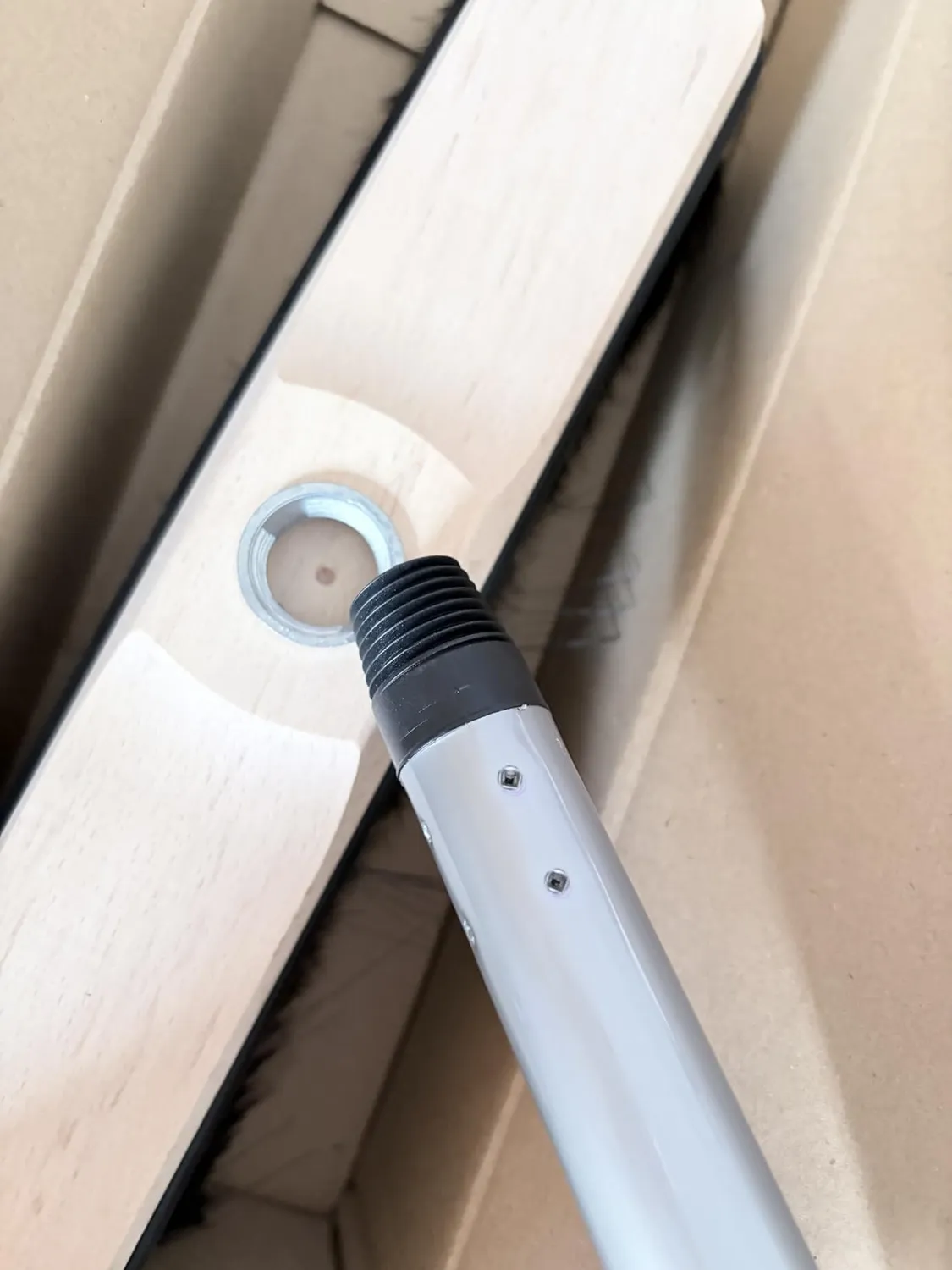 ORGAFLIX Besen mit Stiel 28 cm Kantenschutz Zimmerbesen