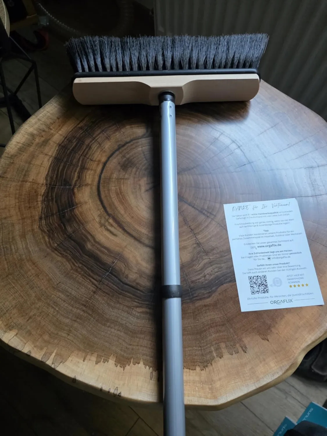 ORGAFLIX Besen mit Stiel 28 cm Kantenschutz Zimmerbesen